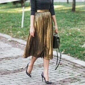 Avec Les Filles Metallic Gold Midi Skirt